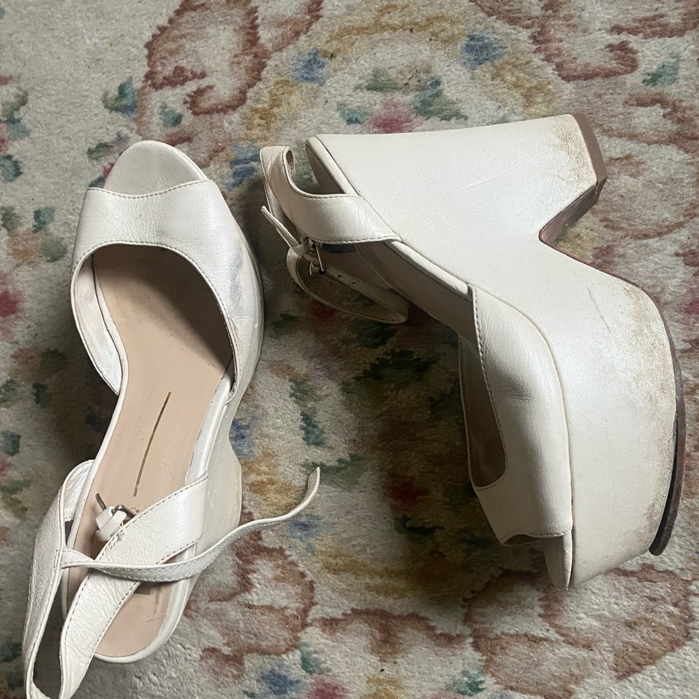 Dolce vita wedges cream